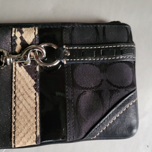 EUC COACH BLACK & TAN WRISTLET CLUTCH W/ LEATHER ACCENTS - Picture 5 of 9